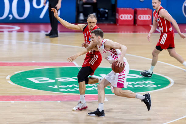 都是立足的 都是立足的